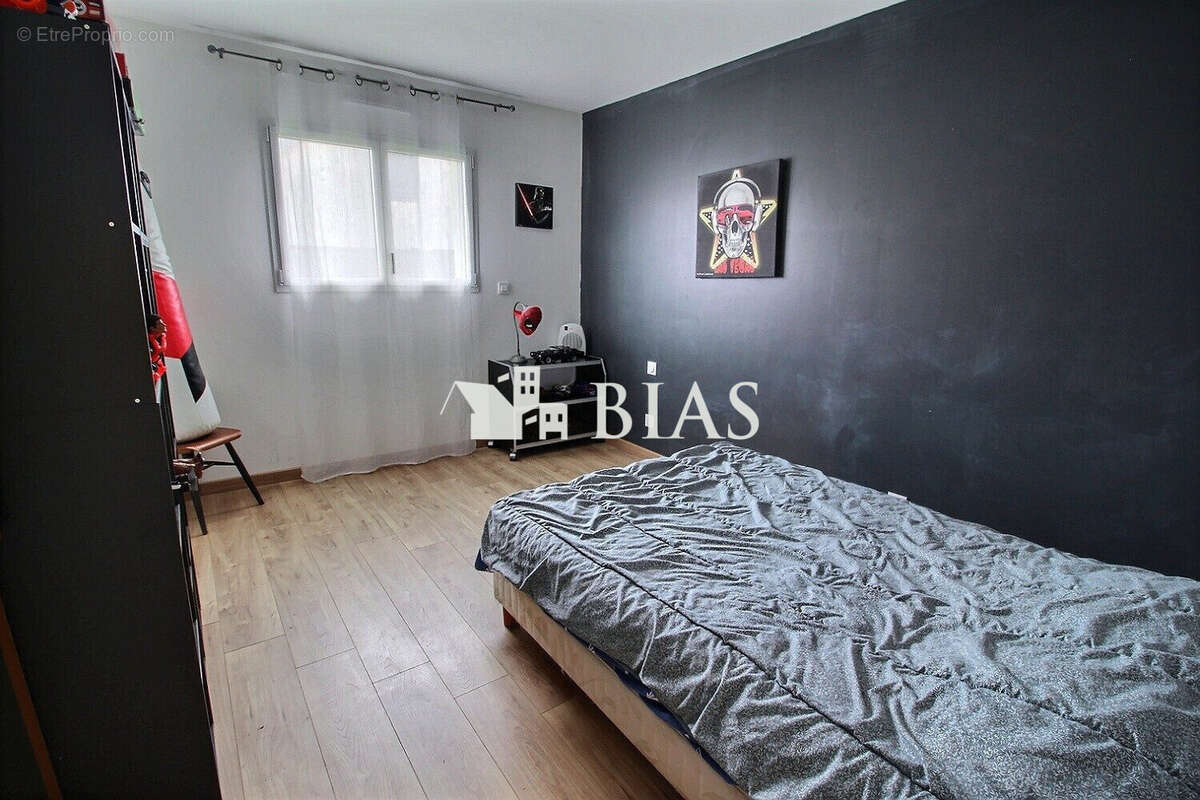 Maison à VIEUX-MANOIR