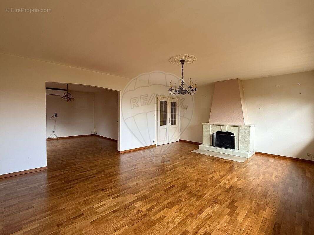 Maison 5 chambre(s) à vendre - photo 2
