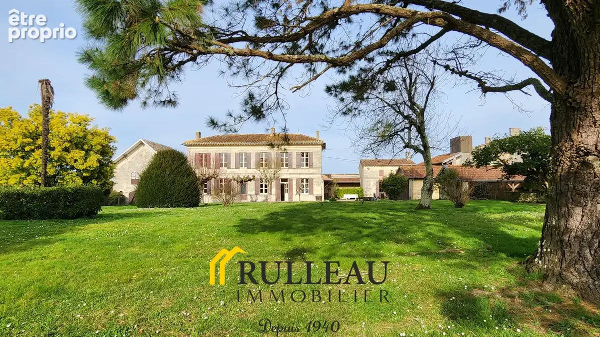 Photo Maison à Bayon-Sur-Gironde au prix de 431 000€