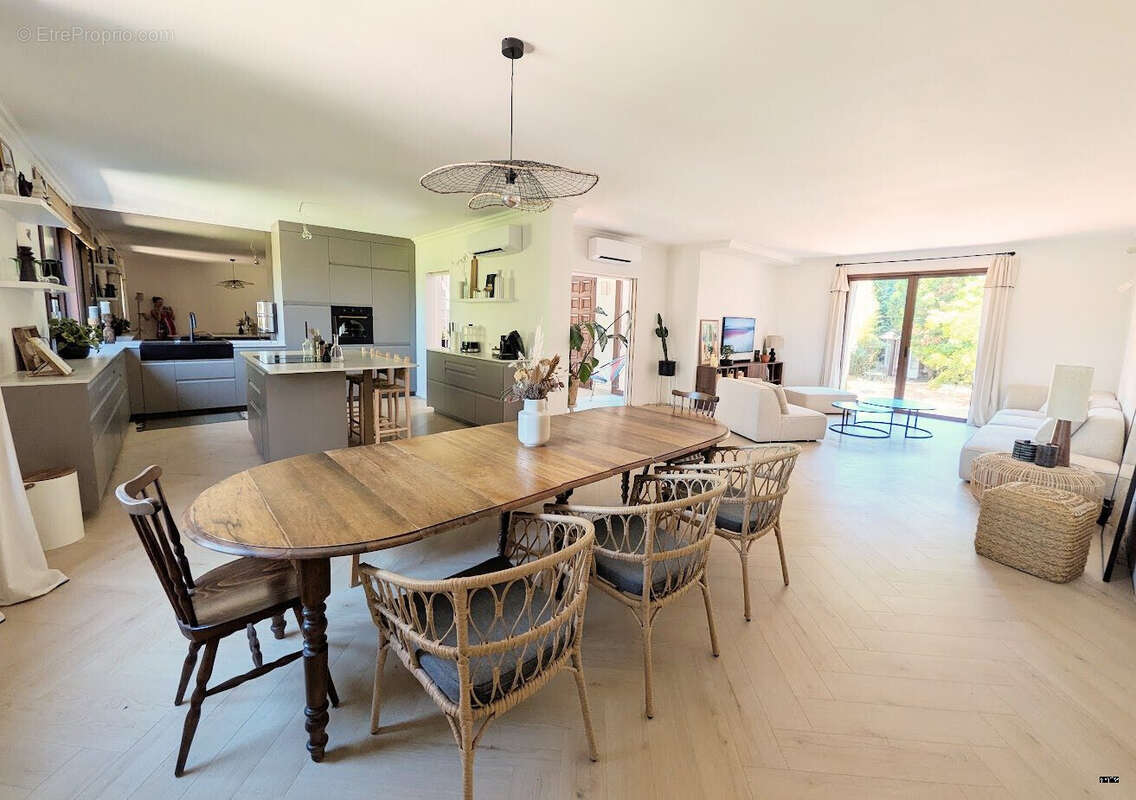 Maison 163 m² à Fontenilles  - photo 2