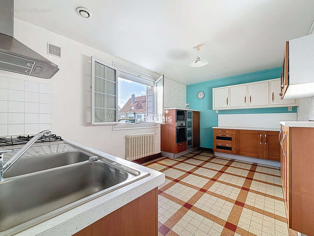 Maison 99 m² à Saint-Jean-De-Daye  - photo 8