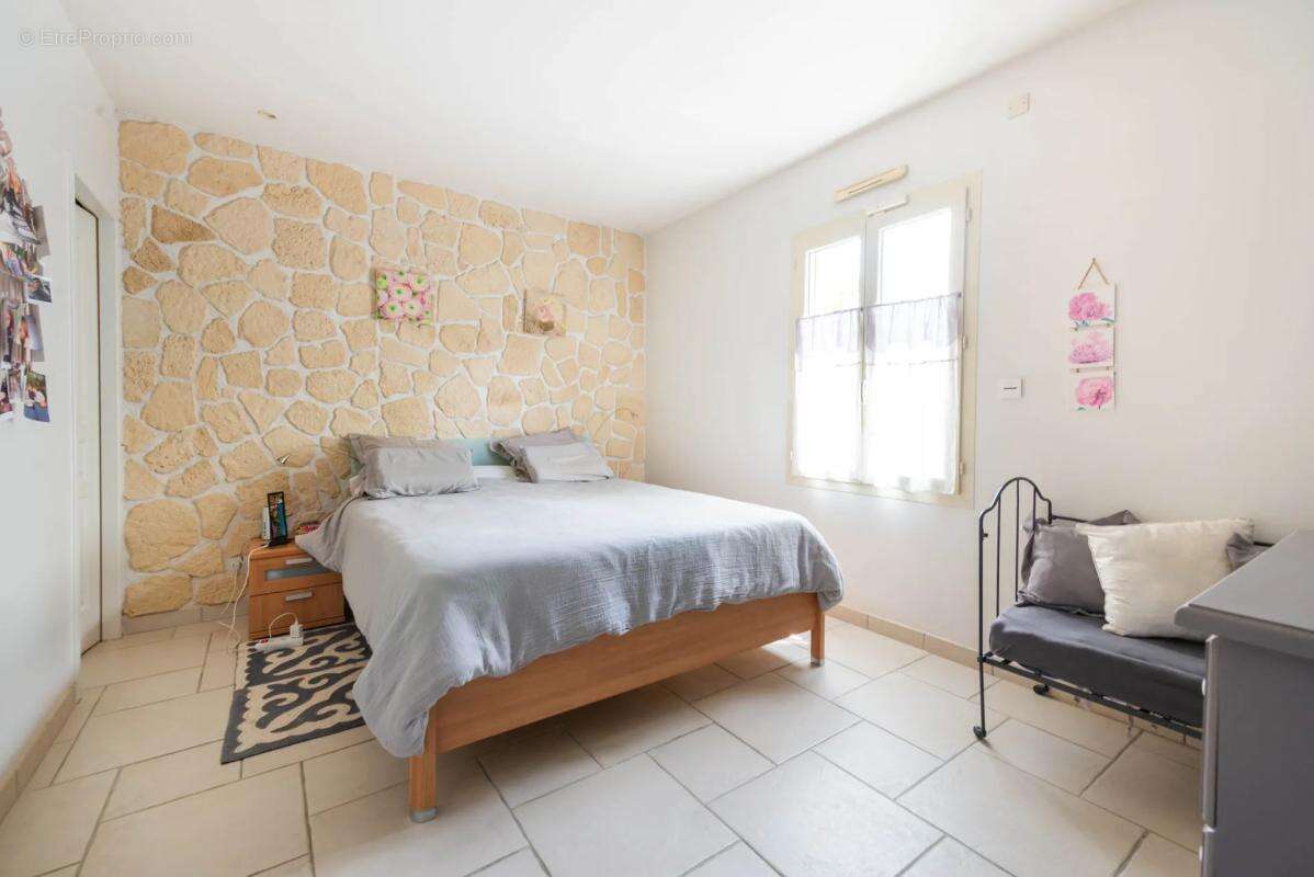 Maison de 8 pièces de 180 m² à Jambville - photo 11