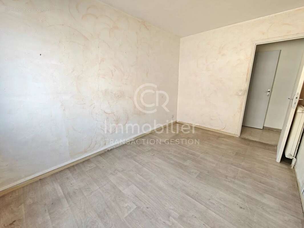 T3 traversant sud-nord 62m² rez-de-jardin - photo 10