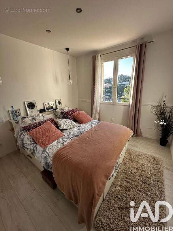 Photo 9 - Appartement à ROQUEBRUNE-SUR-ARGENS