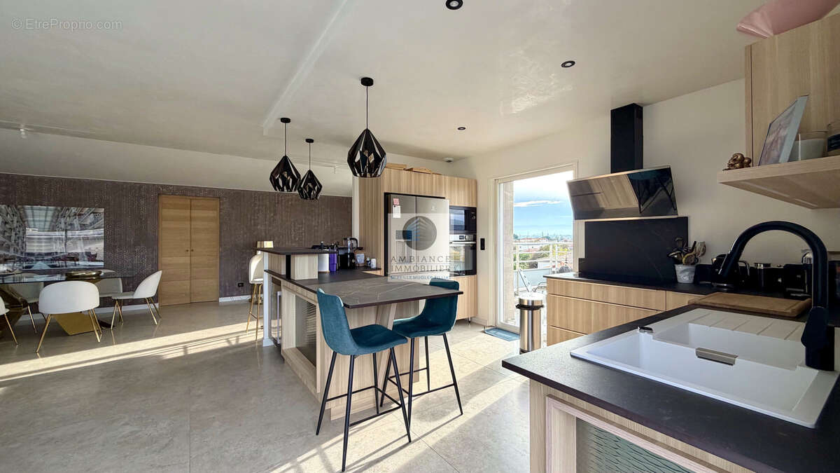 Appartement à TOURNON-SUR-RHONE