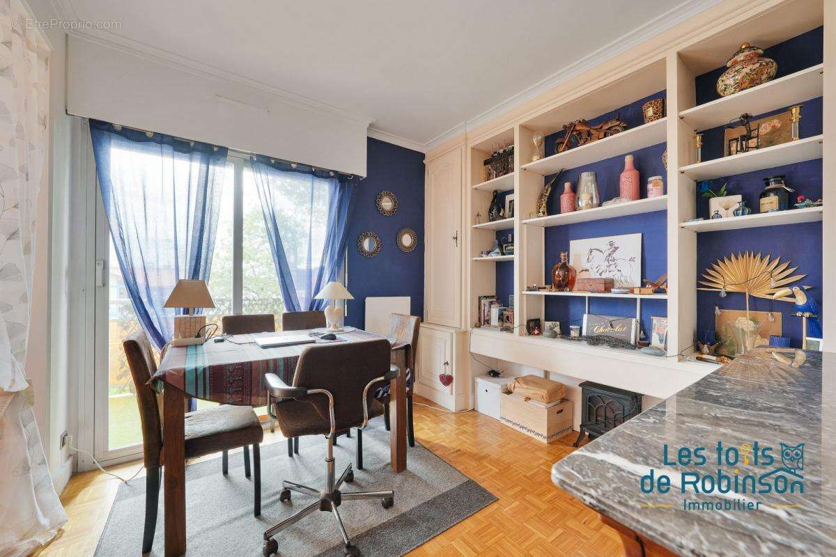Appartement à LE PLESSIS-ROBINSON