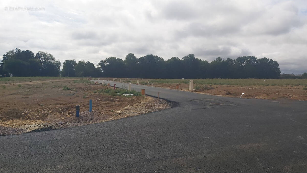 Terrain à BRETTEVILLE-SUR-ODON