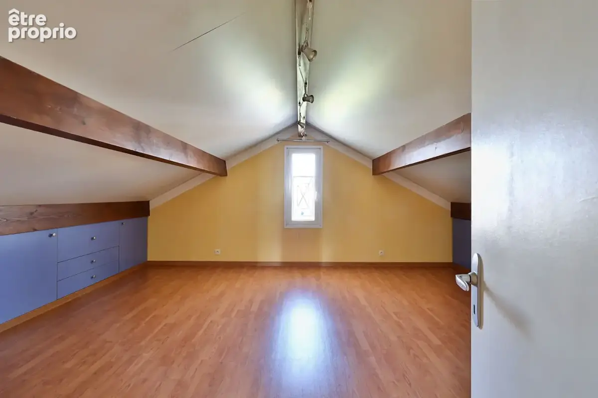 Retour à la vente suite à un refus de prêt -saint-maurice-de-beynost ? la côtière ? maison t4 duplex + t3 indépendant loué ? rés - photo 13