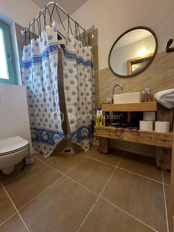 Maison à SAINT-MARTIN-DE-BONFOSSE