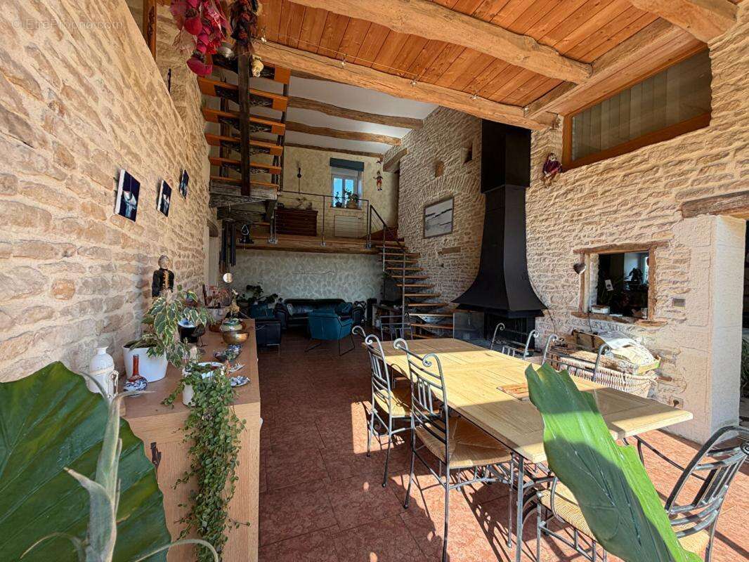 CHAIGNAY - Maison de 257 m² - photo 3