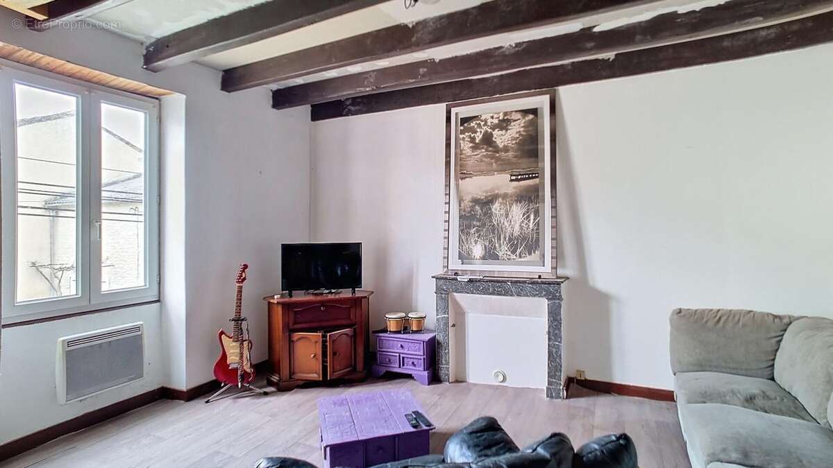 Maison à CHAUVIGNY