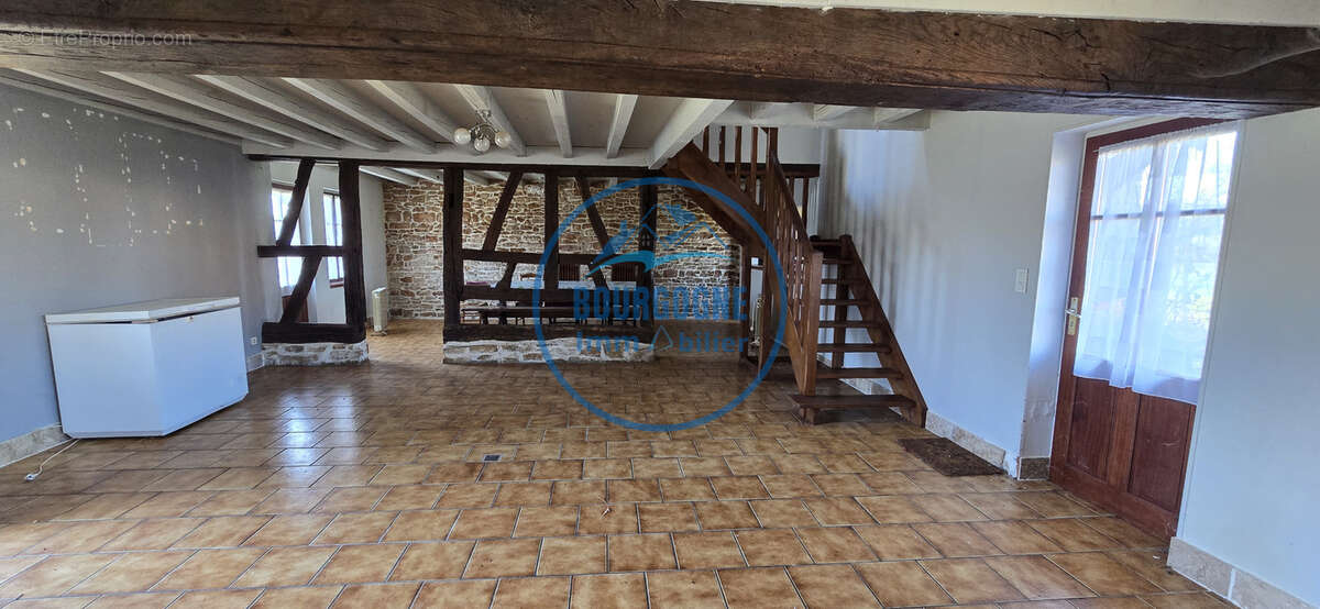 Maison à SAINT-CHRISTOPHE-EN-BRESSE