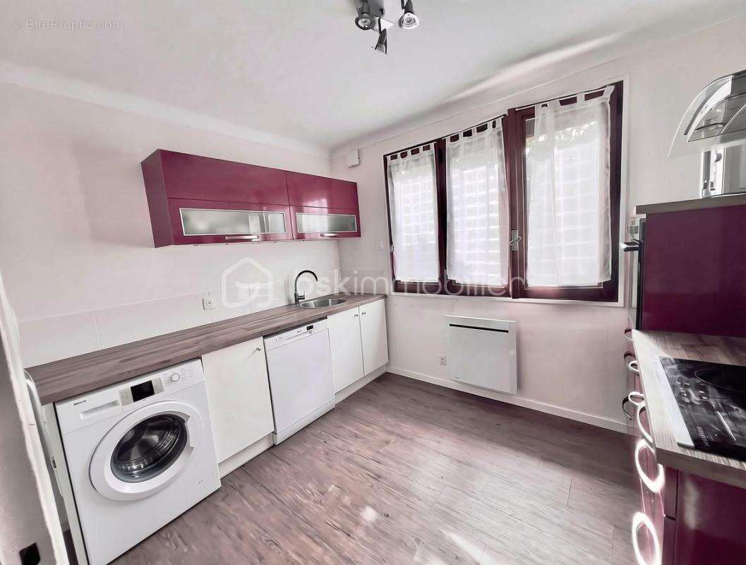 Appartement meublé traversant de 75 m² - photo 3