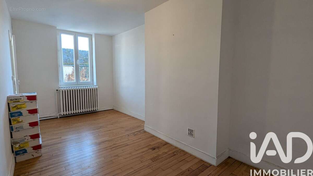 Maison 114 m² à Vallan  - photo 9