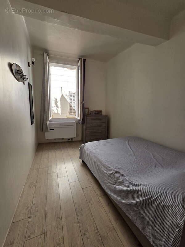 Appartement à MARSEILLE-2E