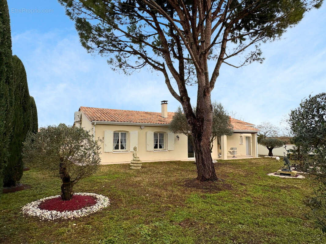 Maison à CHATEAUBERNARD