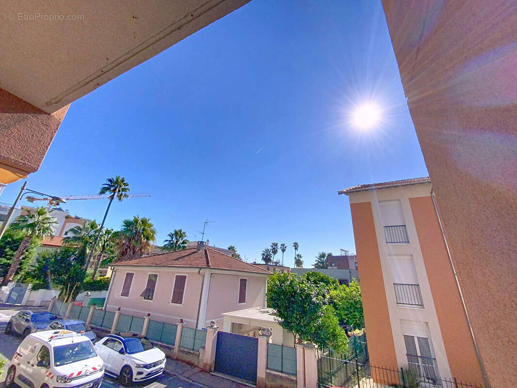 Appartement à ROQUEBRUNE-CAP-MARTIN