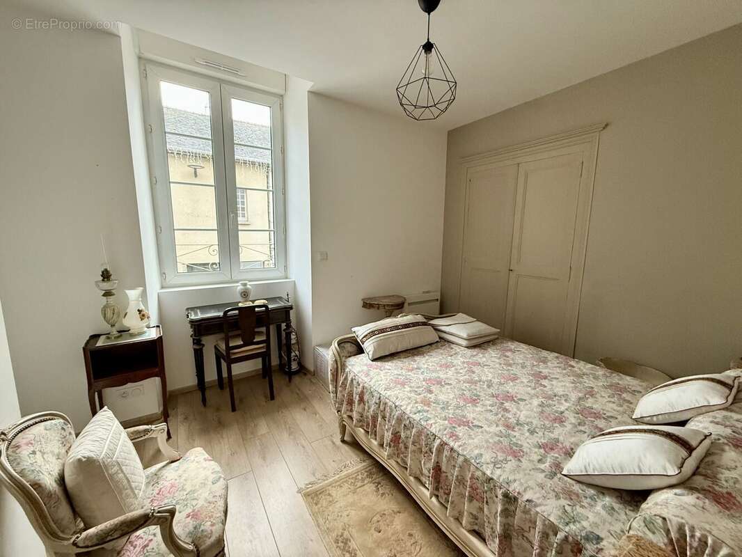 Appartement à MELESSE