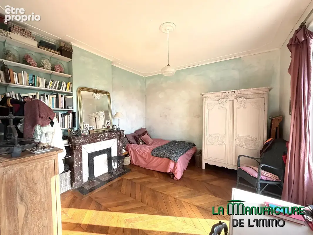 Maison bourgeoise de 1906 - 297.93 m2 habitables - parcelle de terrain de 2480 m2- secteur Cotatay / La Poura - photo 27