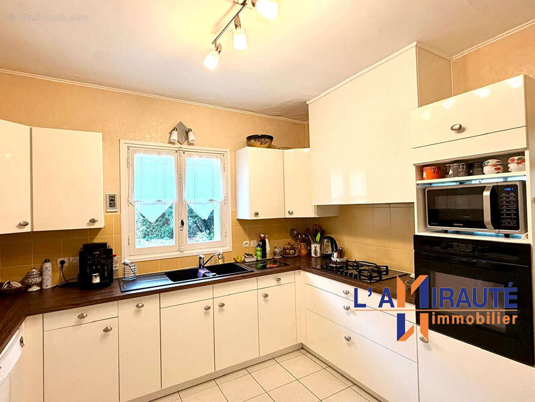 Maison à MAISONS-LAFFITTE