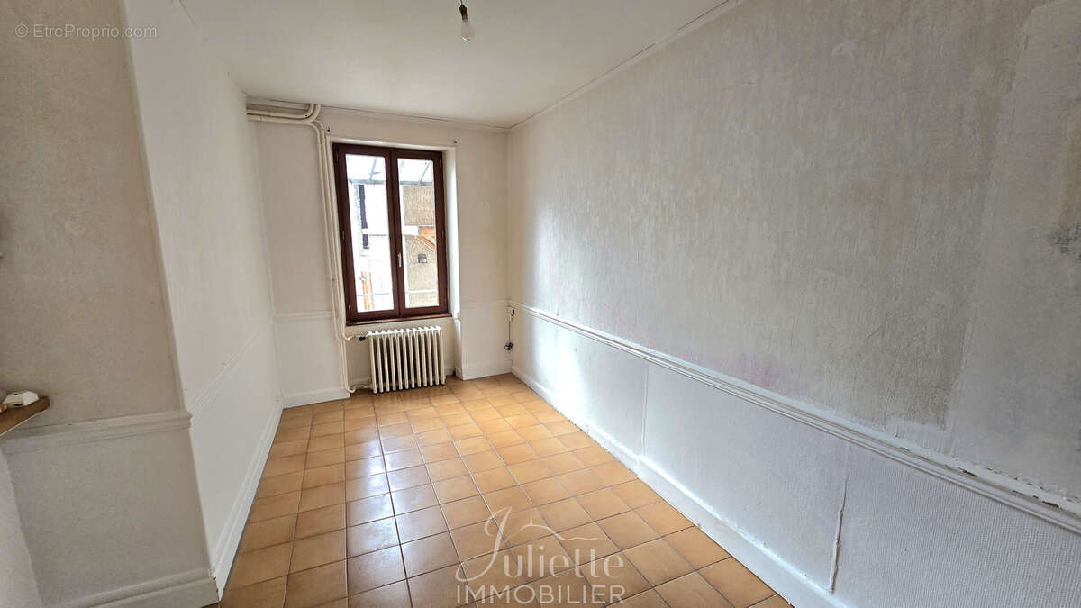 Maison à COMBRONDE