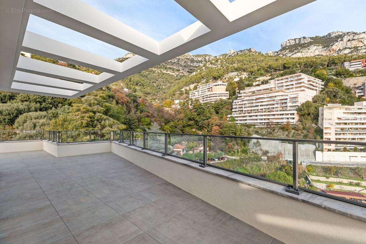 Appartement à BEAUSOLEIL