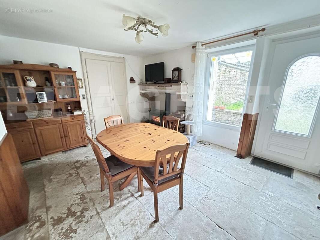 IMG_3636 - Maison à ANCY-LE-FRANC