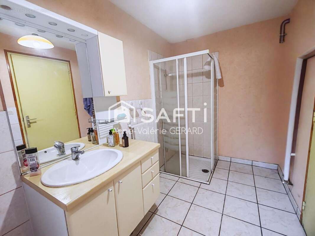 Maison 124 m² à Le Teilleul  - photo 4