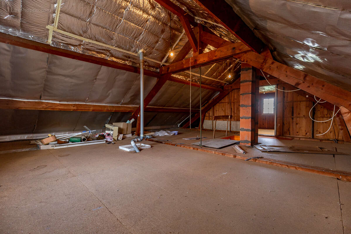 Maison à LONGECOURT-EN-PLAINE