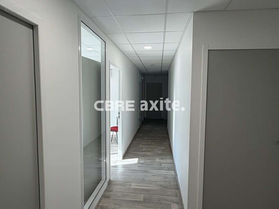 307 m² à Mery  - photo 6