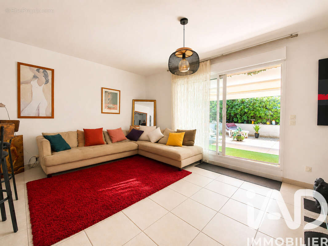 Photo 2 - Appartement à MARSEILLE-9E