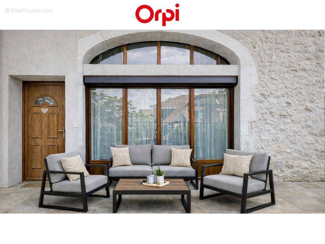 Appartement à VETRAZ-MONTHOUX