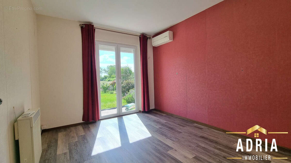 Chambre 2 - Maison à MAIZIERES-LES-METZ