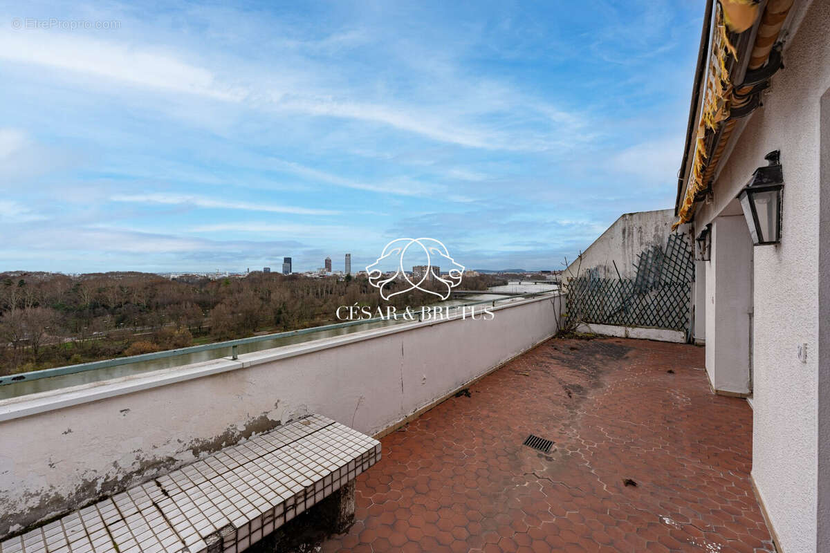 Appartement à CALUIRE-ET-CUIRE