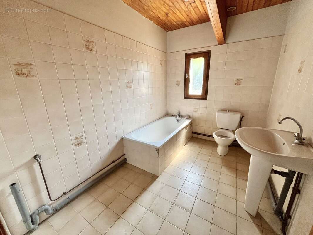Maison 91 m² à Chanac  - photo 6