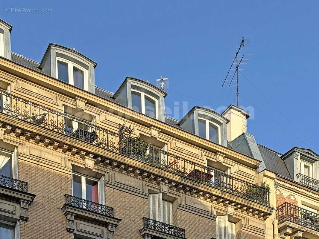 hein12-char-zext - Appartement à PARIS-14E