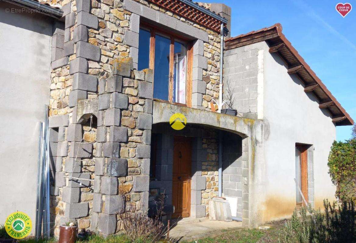 Maison à MASSIAC