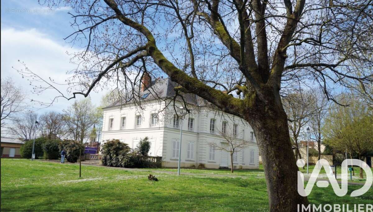 Photo 8 - Terrain à VILLECRESNES