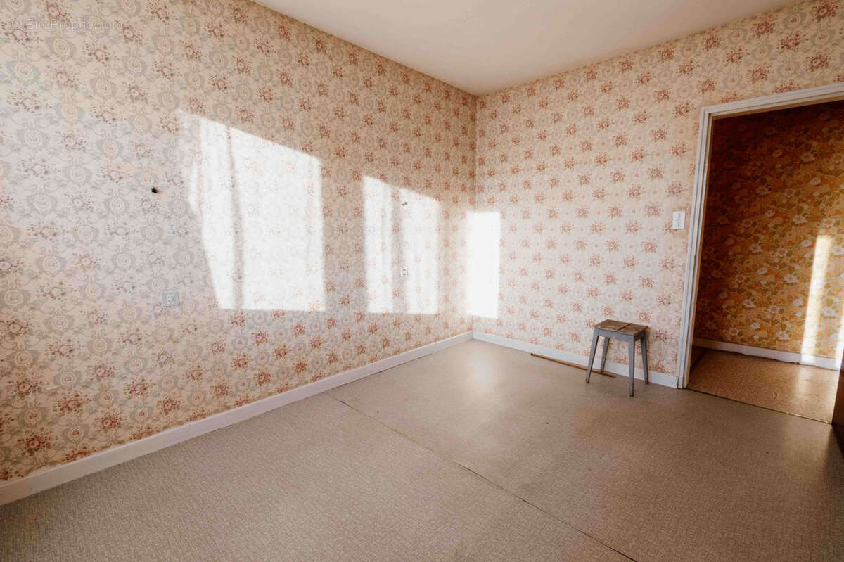 Maison à LA LONGEVILLE