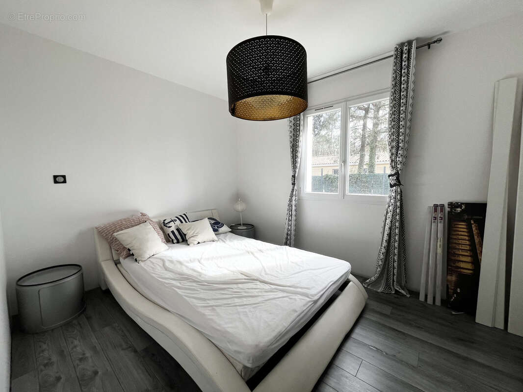 Maison à LE PIAN-MEDOC