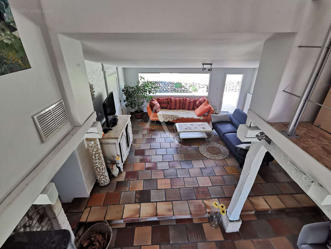 Maison à TUGERAS-SAINT-MAURICE