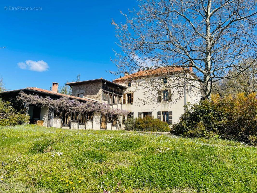 Maison à CHARMES-SUR-L'HERBASSE