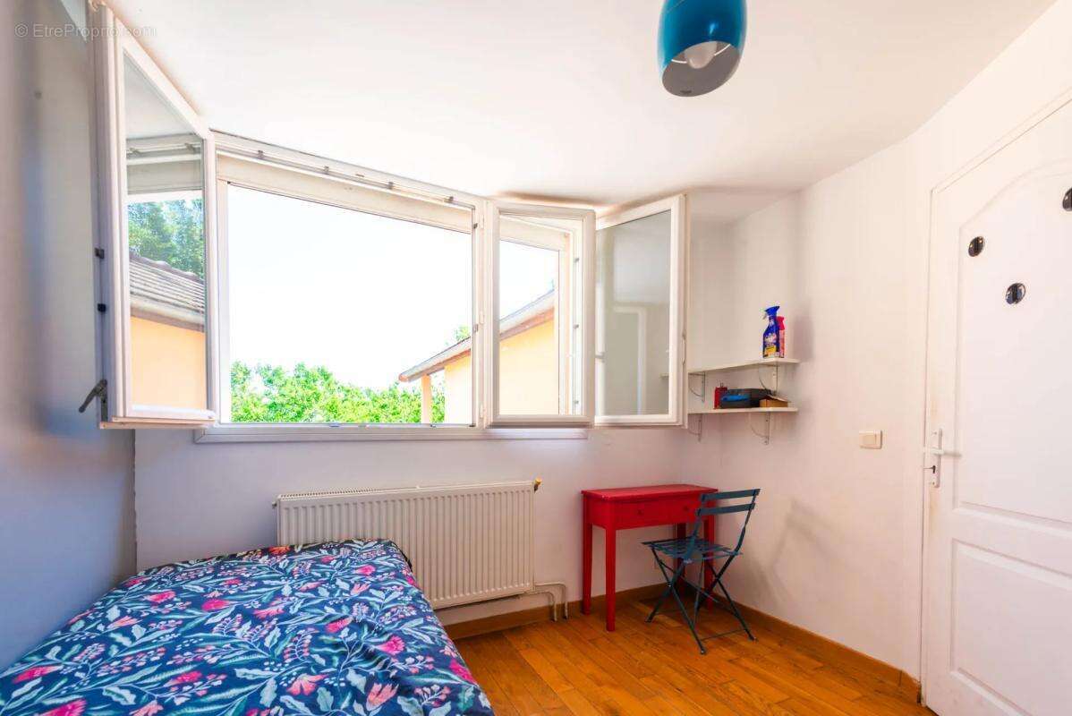 Maison de 4 pièces de 107 m² à Houilles - photo 4