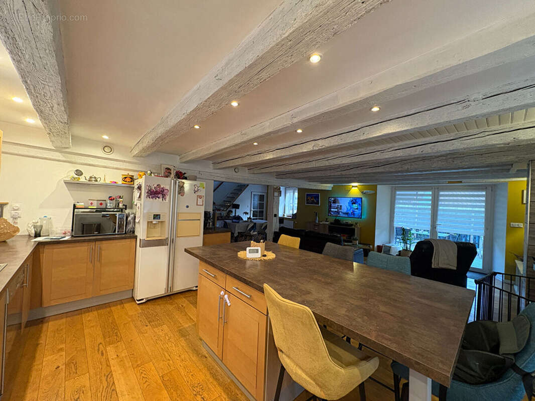 Maison à PONT-DE-ROIDE