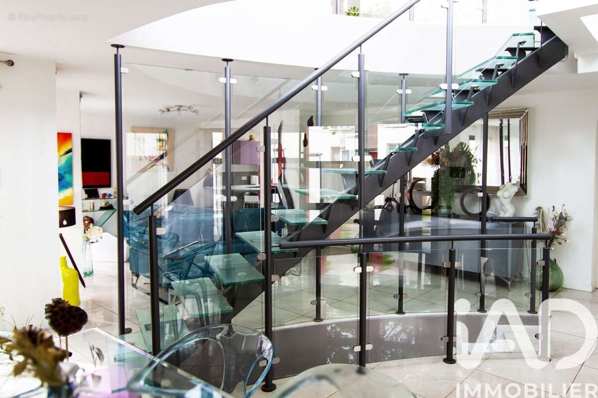 Photo 2 - Maison à LA GARENNE-COLOMBES