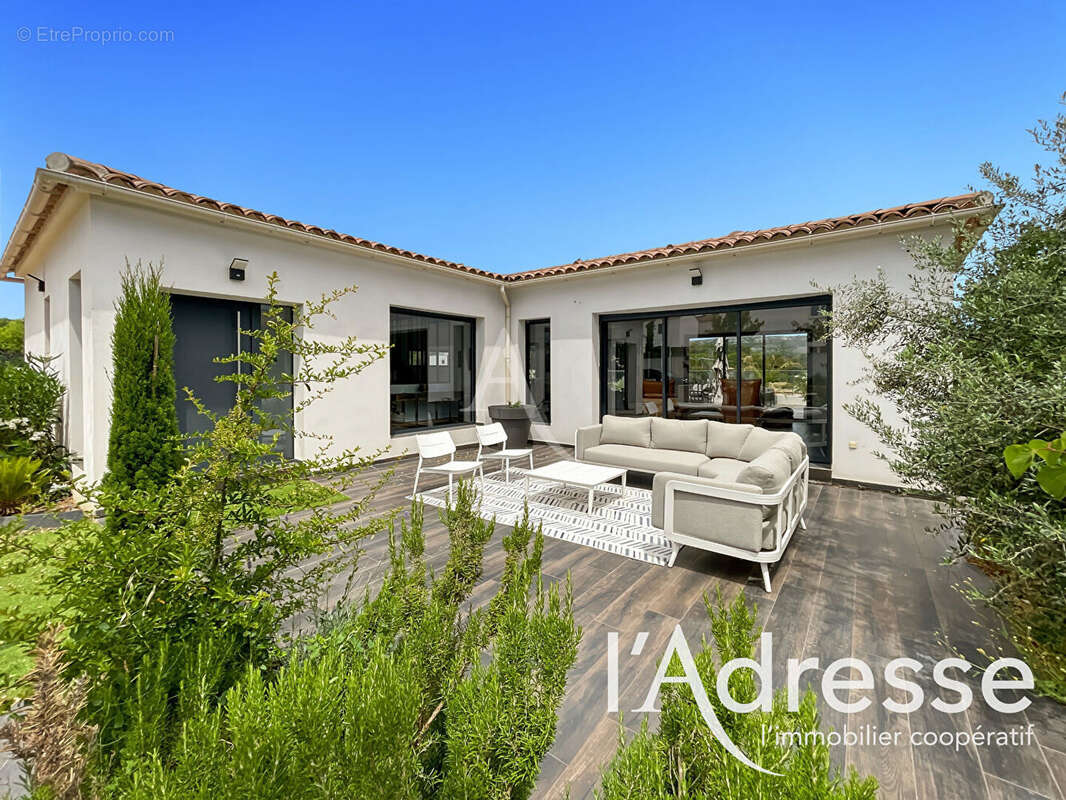Maison La Destrousse - 5 pièces - 165m2 - photo 8