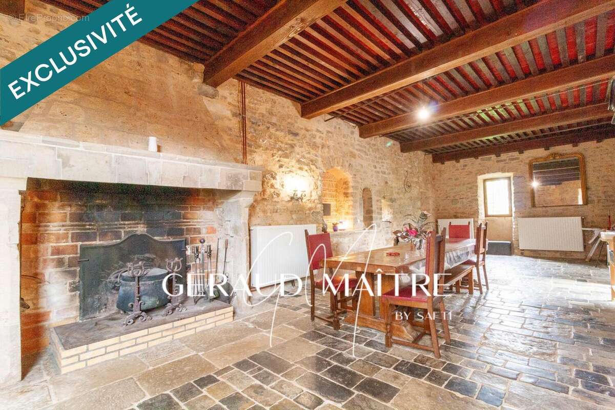 Maison 114 m² à Viala-Du-Pas-De-Jaux  - photo 5