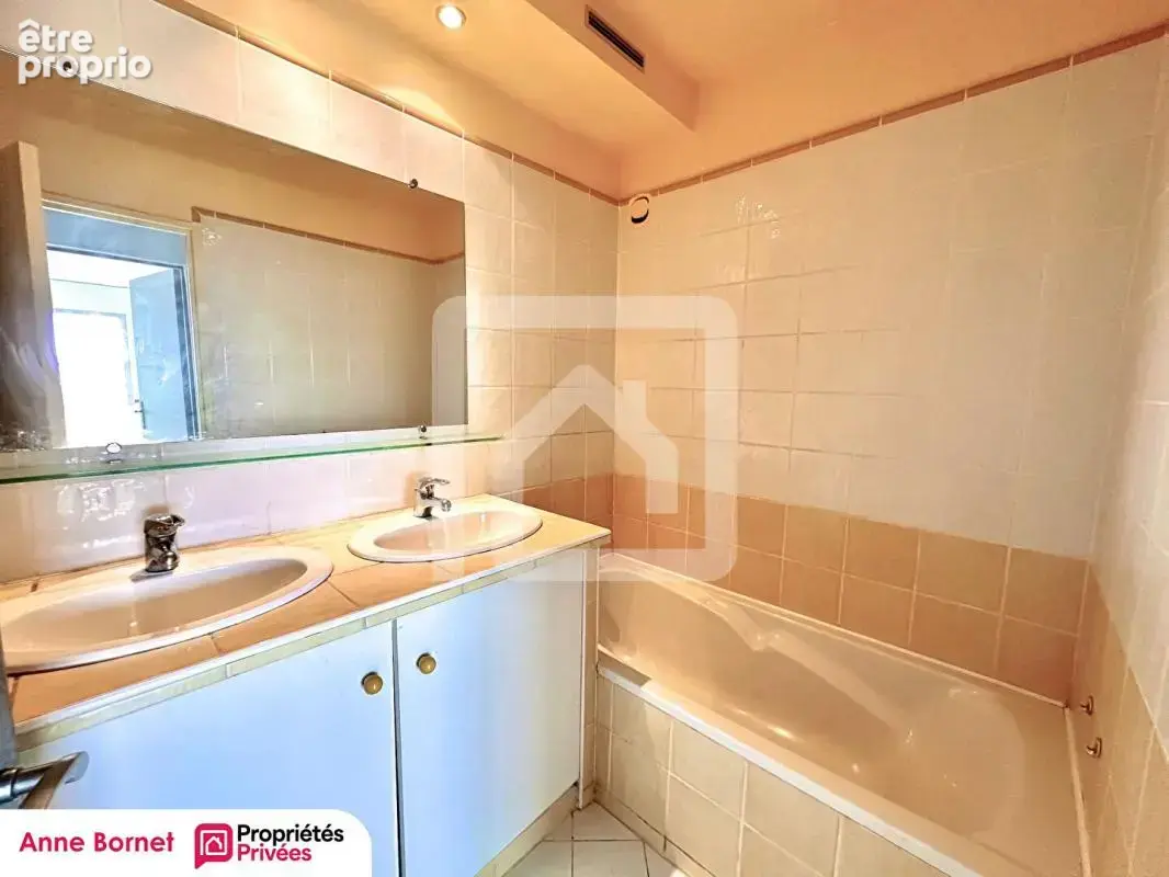 Appartement 4 pièces 89 m2 avec 3 loggias, parking au sous-sol - photo 16