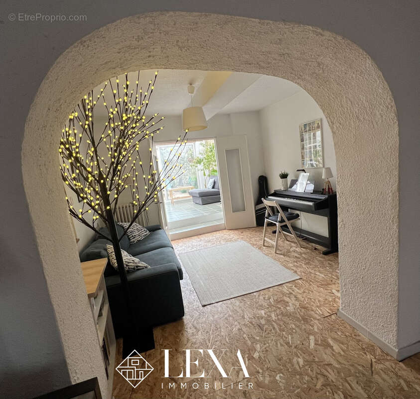 Maison à SAINT-GEORGES-D'ORQUES