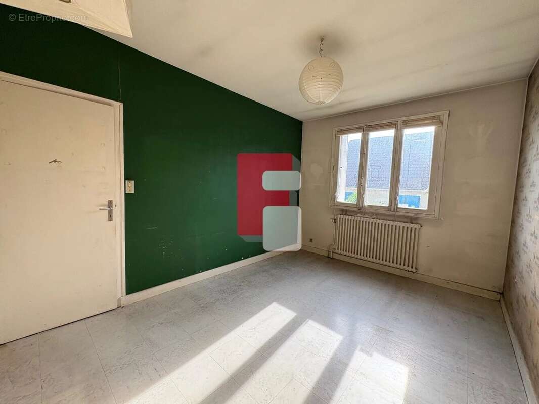 Maison à SAINT-ANDRE-LES-VERGERS